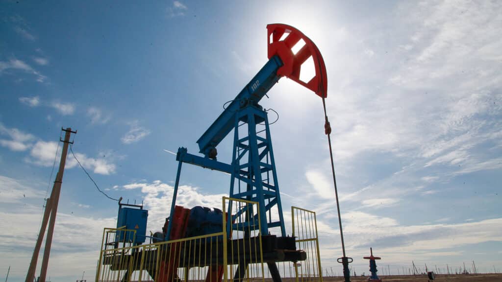 Казахстан нарастил экспорт нефти и увеличил добычу