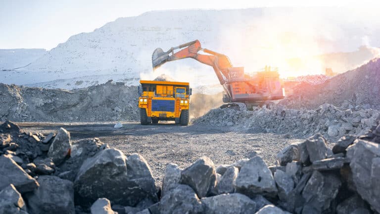 Global coal use reaches record high despite growth in renewables