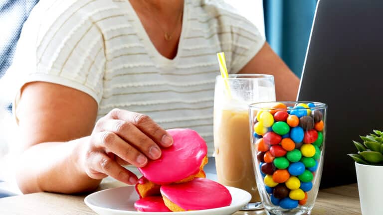 Study links both sugary and diet drinks to higher fatty liver risk