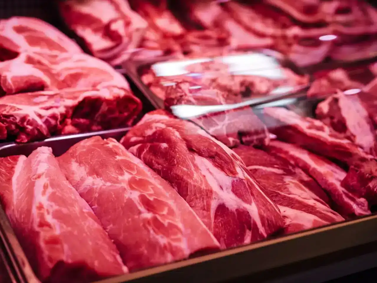 Сексуалды аяқтар Біз аққұбалардың аузына кіреміз