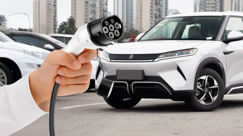 Кроссовер BYD YUAN UP не захотел заряжаться сразу