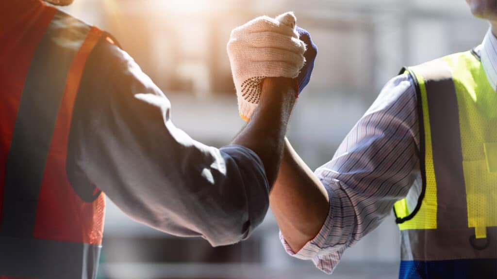 Производительность труда в Казахстане рекордно выросла, но за счет государства