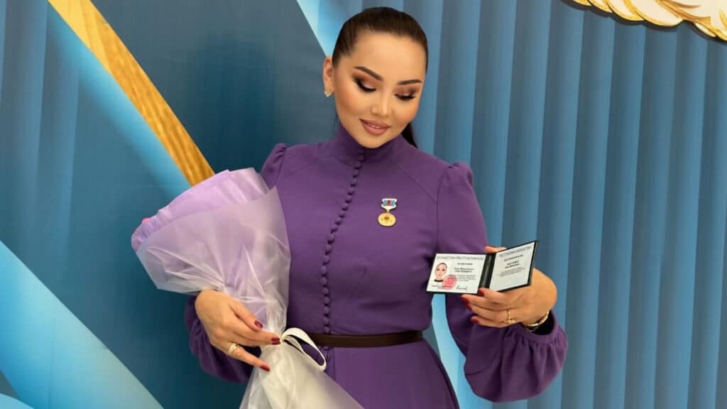 Баян Алагузова стала заслуженным деятелем Казахстана