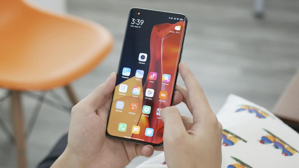 В Казахстане взлетел импорт китайских смартфонов после начала блокировок