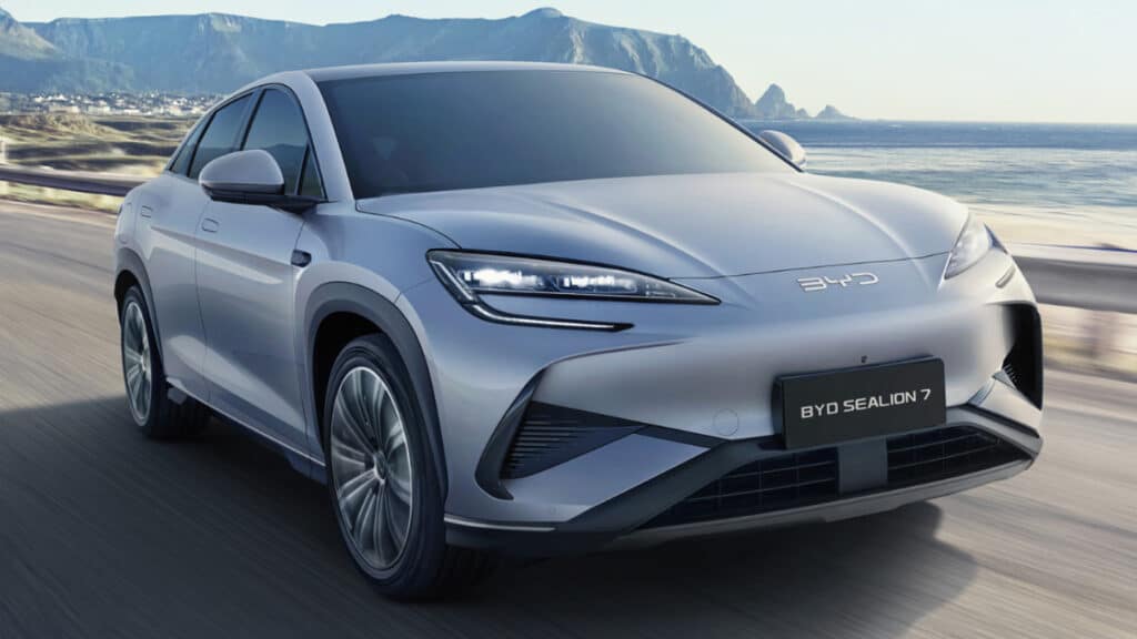 BYD Sealion 7 протестировал Тимур Мустафаев