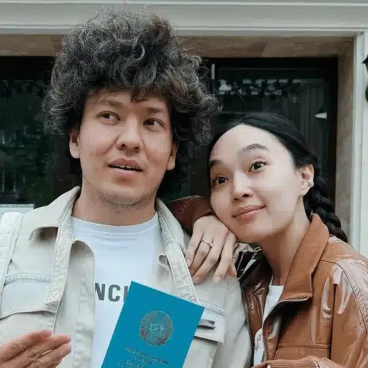 Қыз видеоны аяқтағаннан кейін оның мүшесін жұлып алуды жалғастырады