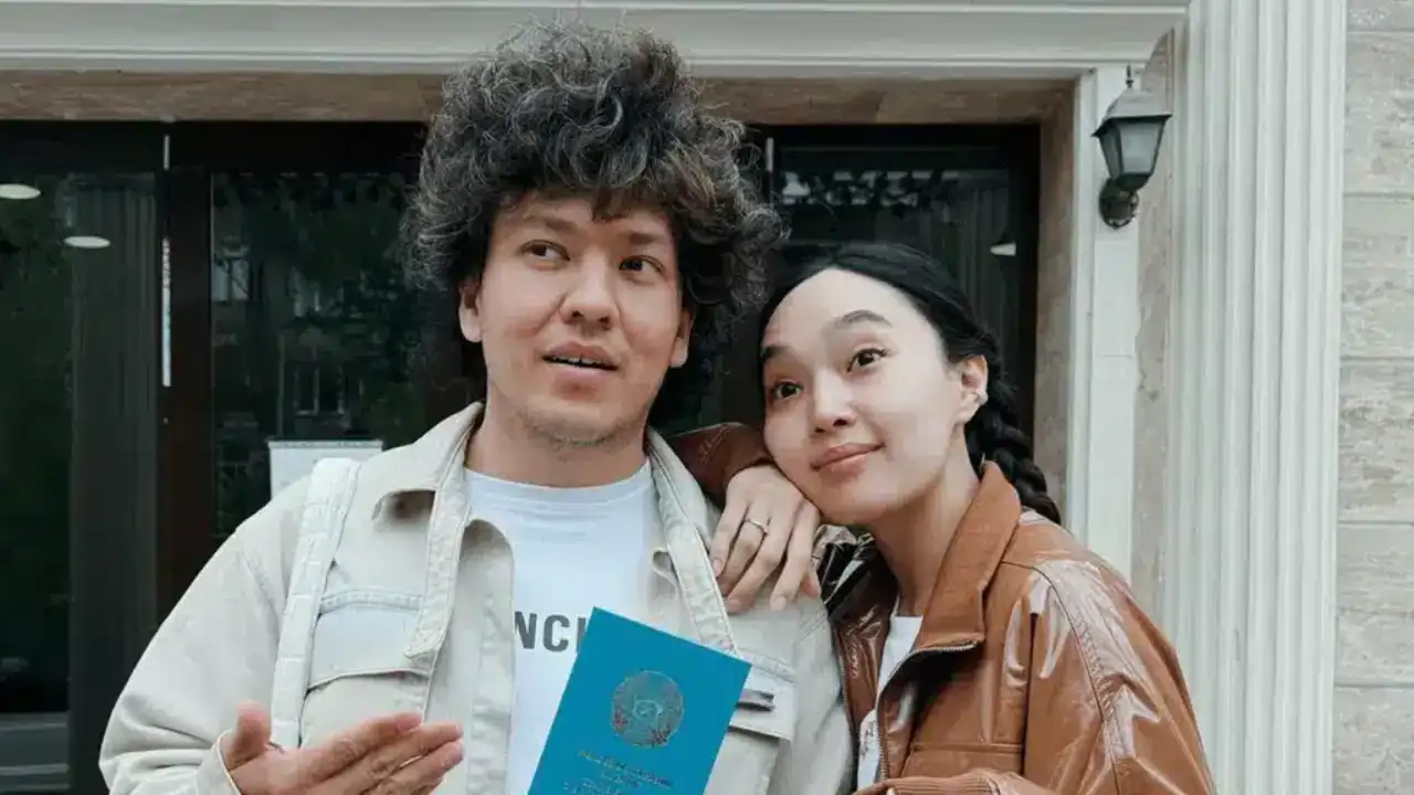 Азиза Халилованың жынысы Азиза Халилованың жынысы