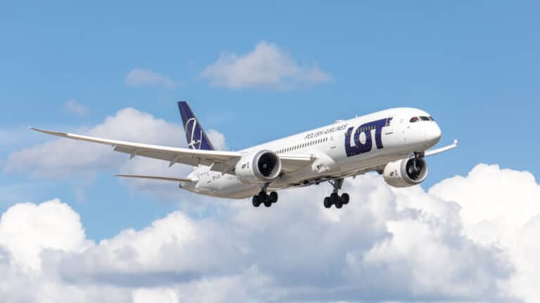 LOT Polish Airlines adds another destination in Kazakhstan