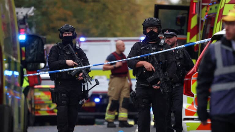 UK authorities report attack outside Manchester synagogue on Yom Kippur