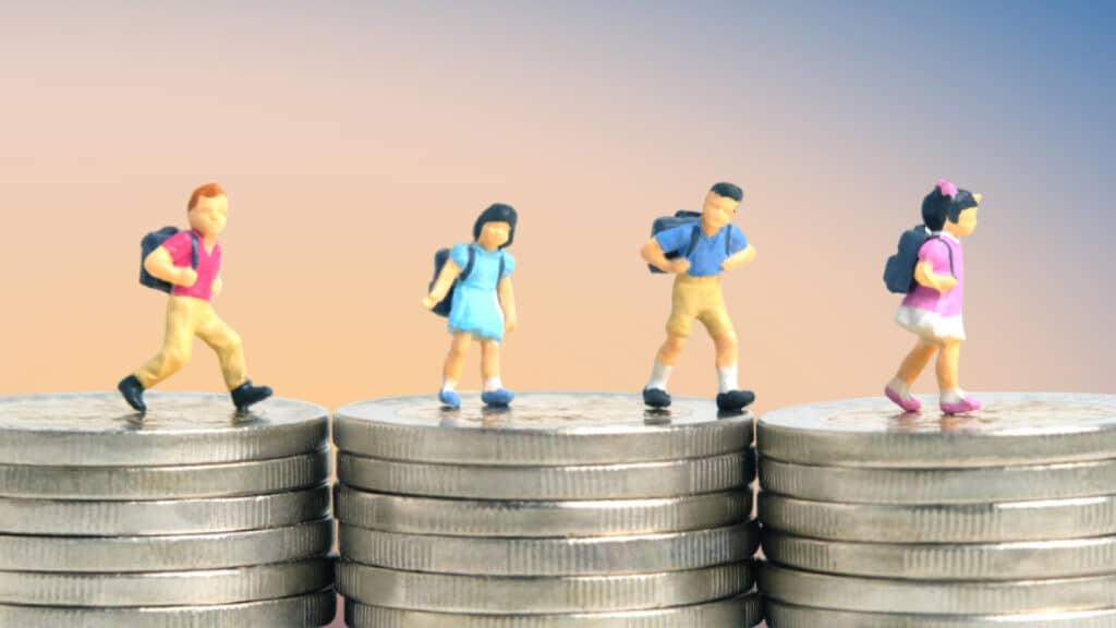 Казахстанцы в среднем тратят по $108,3 тыс. в день по программе «Нацфонд – детям»