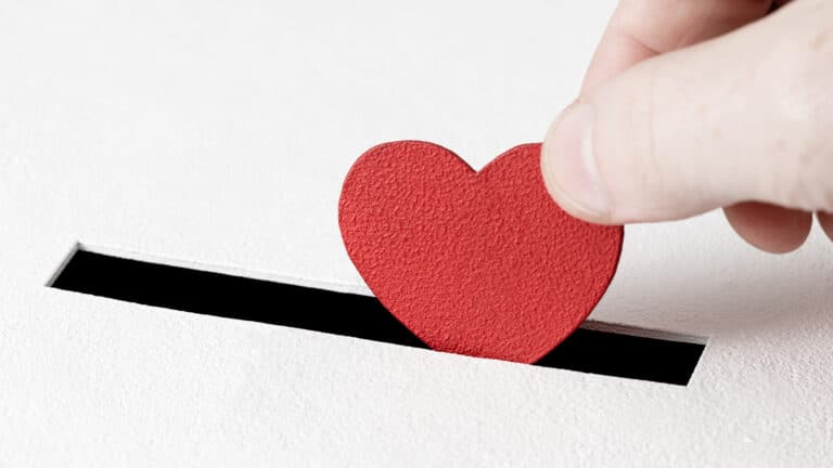 Surprise givers: Kazakhstanis ranked more generous than Americans and Japanese