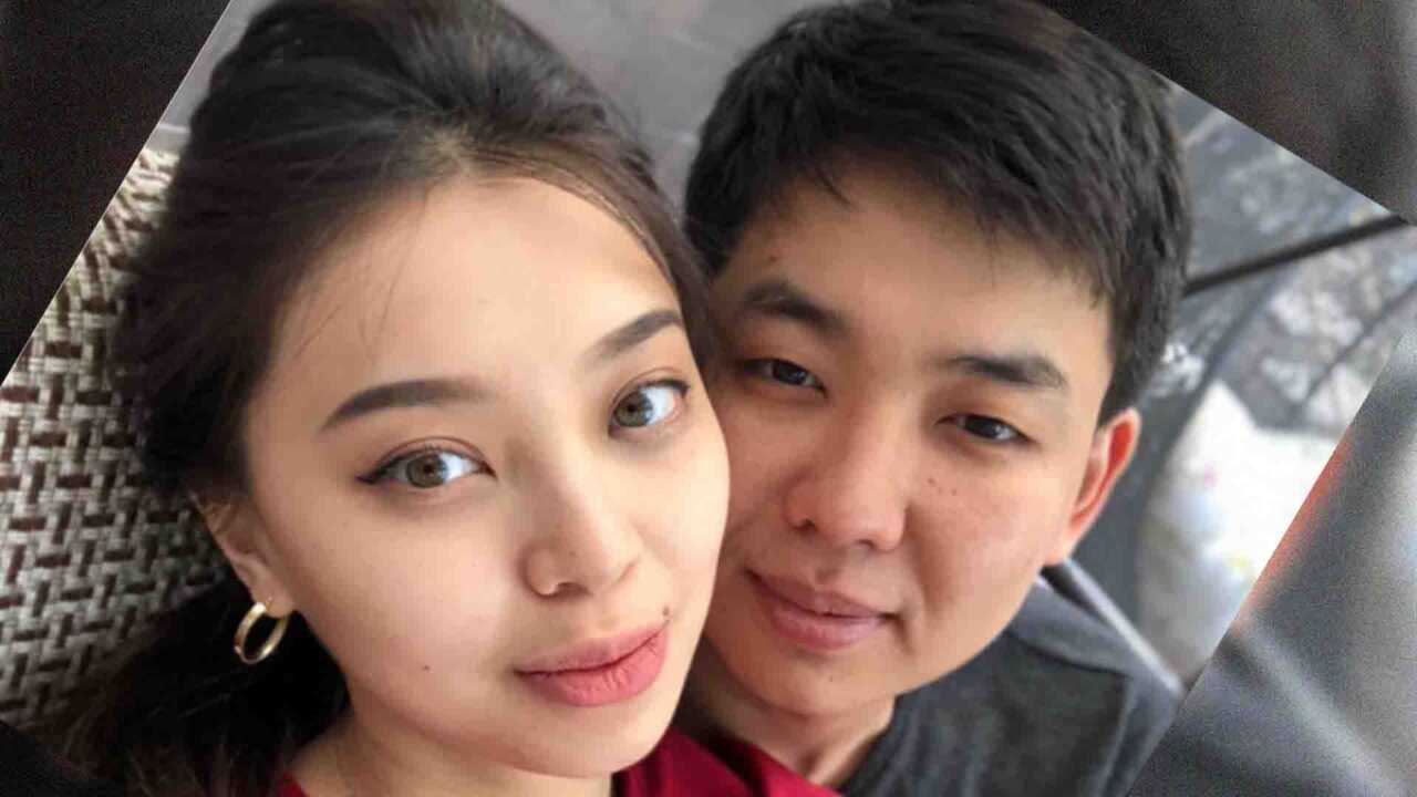 Ақшақар болып киінген қыз