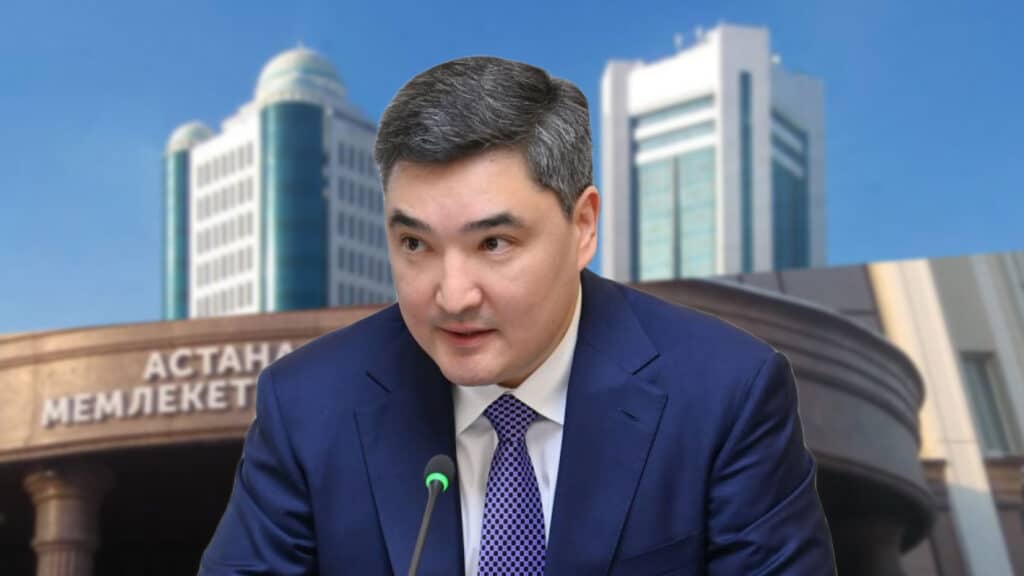 Банк шоттарын бақылау: Бектенов депутаттармен неге келіспеді