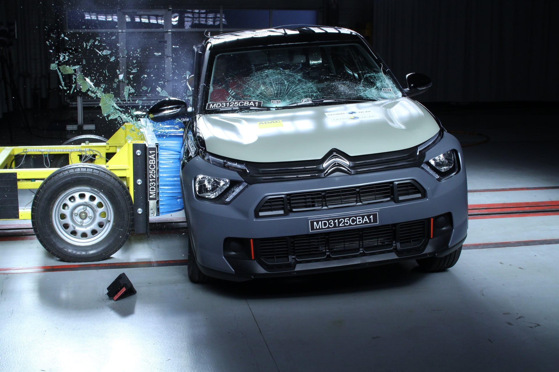 Краш-тест бокового столкновения Citroеn Basalt