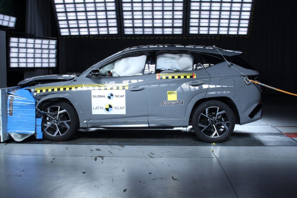 Обновленный Hyundai Tucson получил пять звезд за безопасность