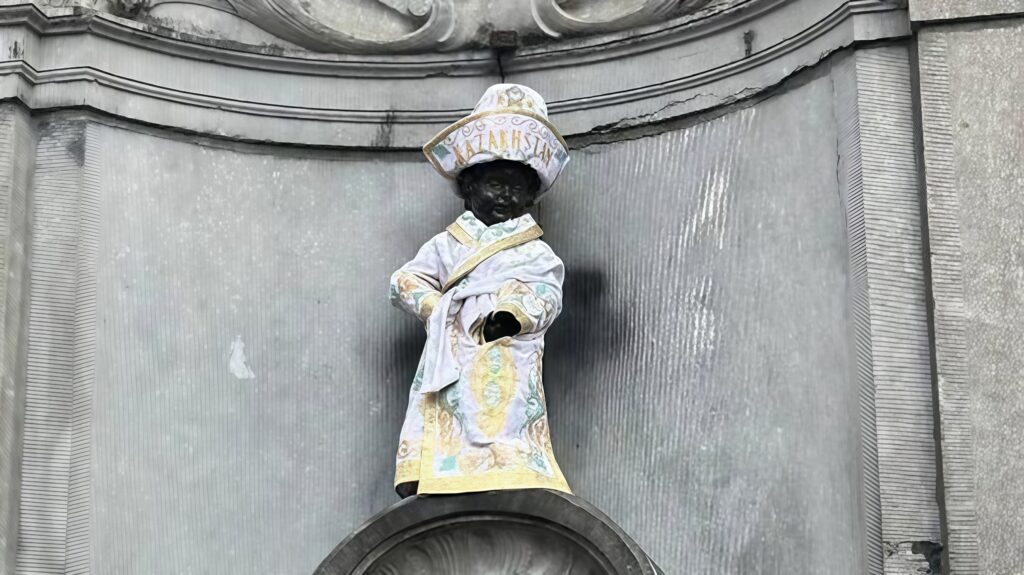 Manneken Pis, Belgium