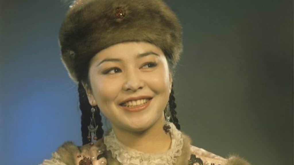 Актриса Мерует Өтекешова / фото: auezov-theatre.kz