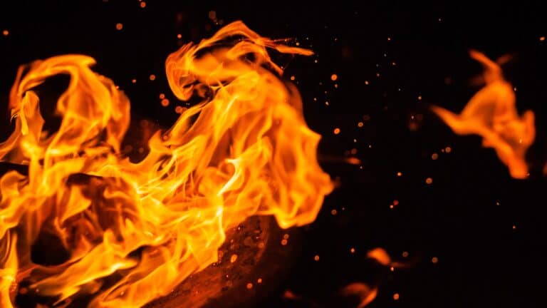 Жезқазған қаласында театр ғимараты өртенді