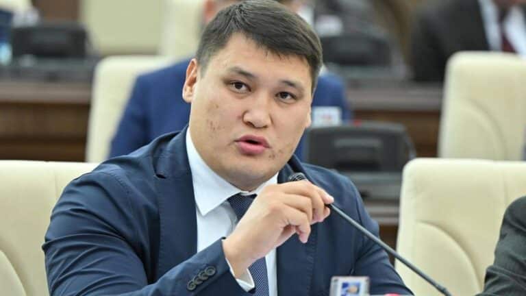 Шымкент әкімі алғаш рет Руслан Берденовке жасалған шабуылға пікір білдірді