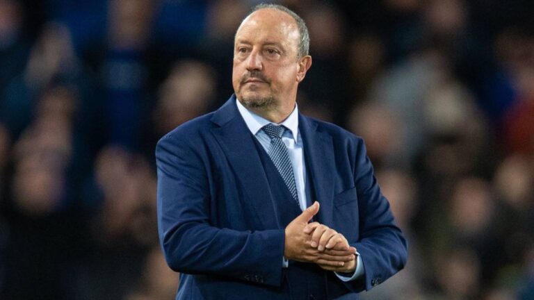 Rafael Benítez takes charge of Panathinaikos for record salary in Greece
