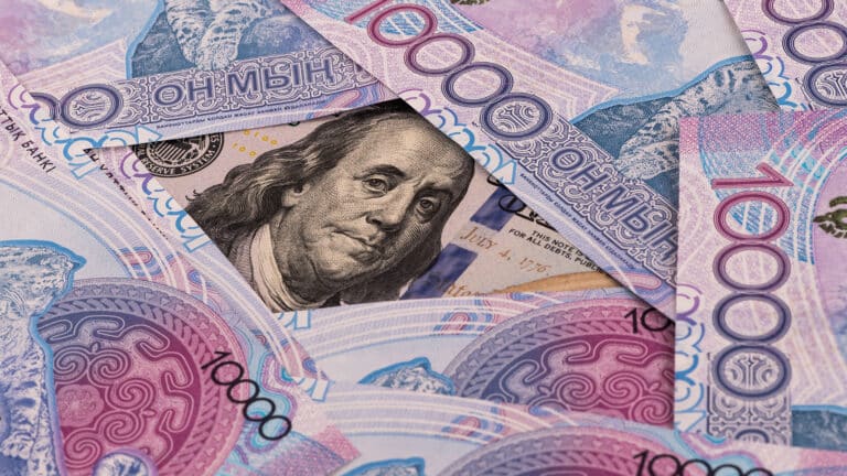 Доллар бір аптаның ішінде 15 теңгеге қымбаттады