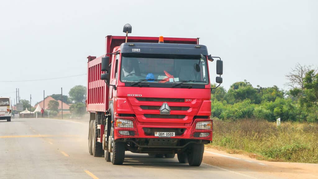 Десятки тысяч водителей могут остаться без работы в Казахстане