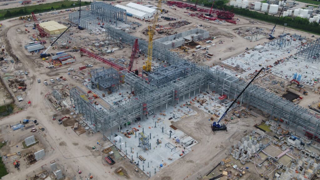 Московский суд взыскал с Tecnimont, строящей в Казахстане объекты на $10,4 млрд, более $2 млрд