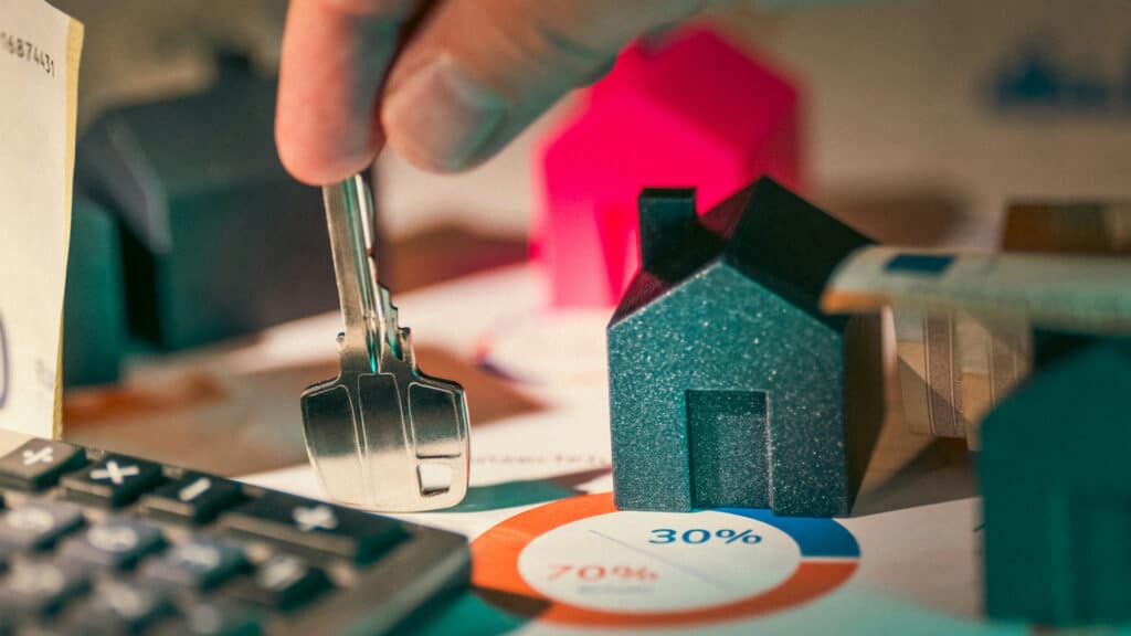 Минпром разъяснил новые правила оплаты ипотеки за счет пенсионных денег