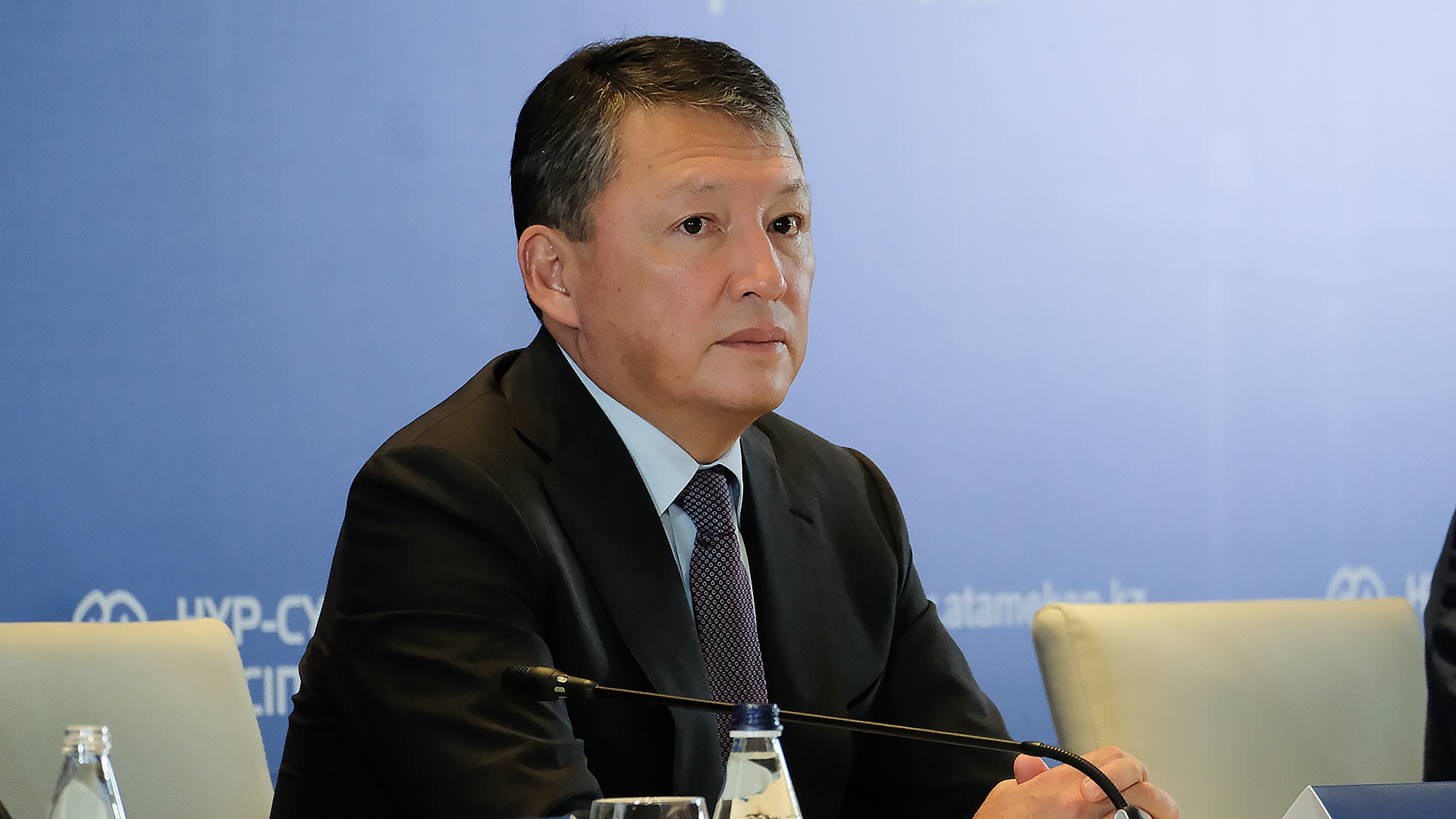 Холдинг Кулибаева снизил убыток