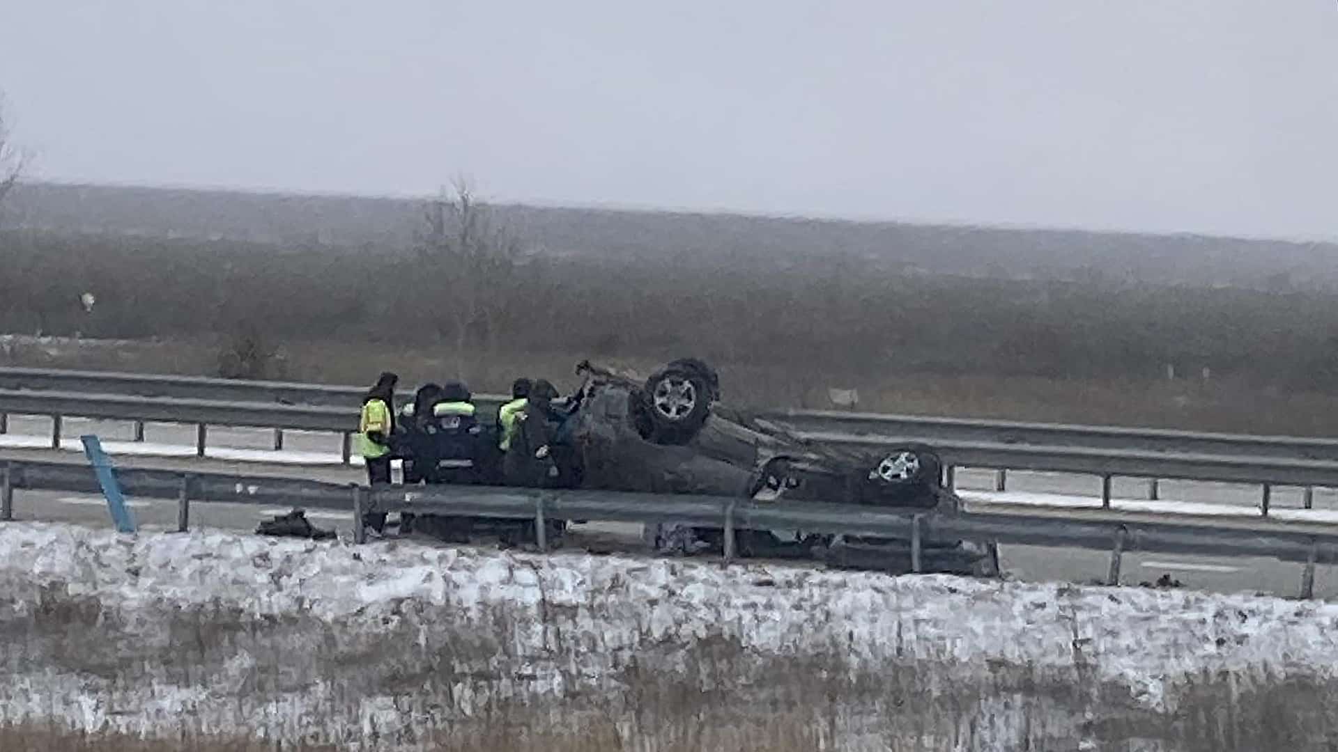 Казахстанка, Lexus RX 300, родители