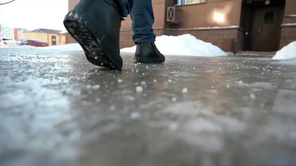 Синоптиктердің болжамынша, суық ауа толқындары, мол жауын-шашын және көкмұз қауіптері болуы да мүмкін / gov.kz, бильд-редактор: Артур Алескеров