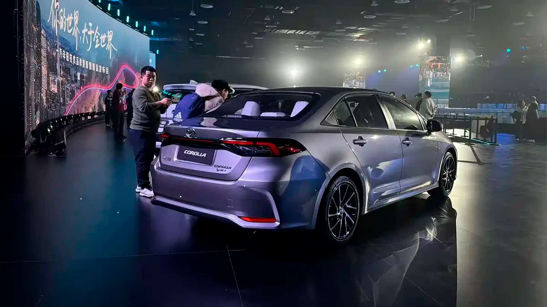 новая toyota corolla, новый Rav4, новая тойота королла, тойота рав 4, рав