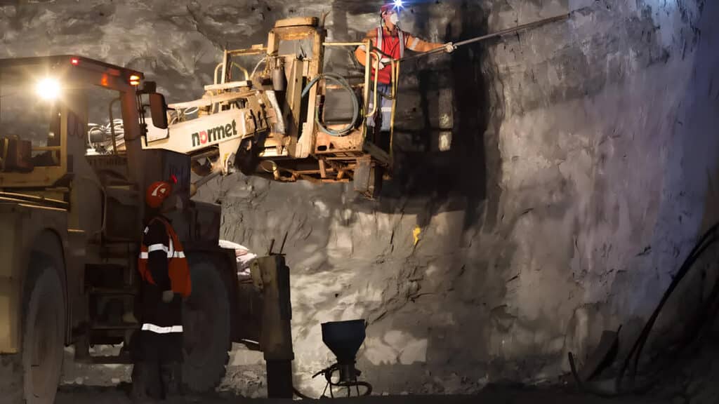 Американская компания проверит рудники «Казахмыс»