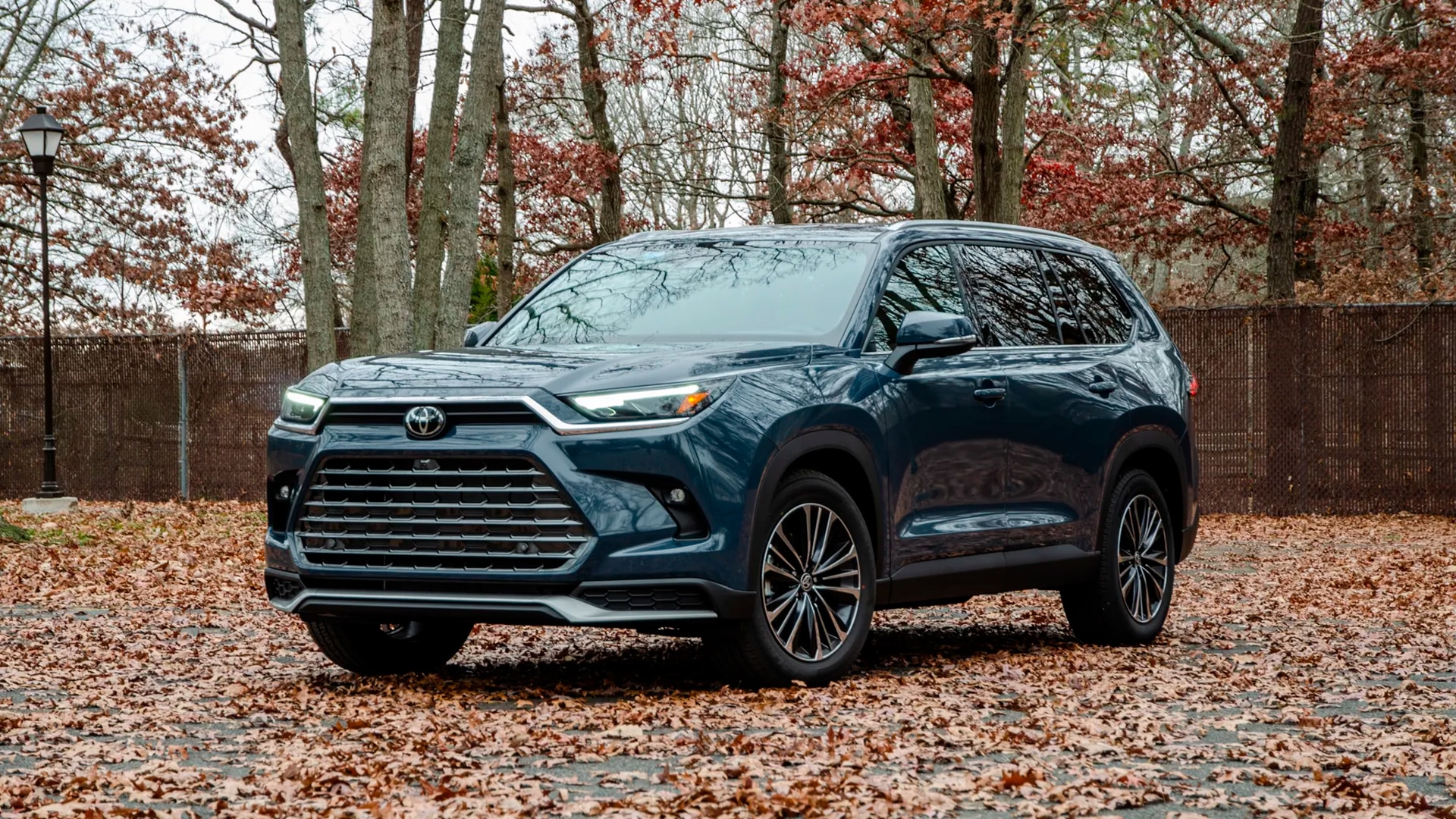 безопасность Toyota Grand Highlander, краш тесты тойота хайлендер