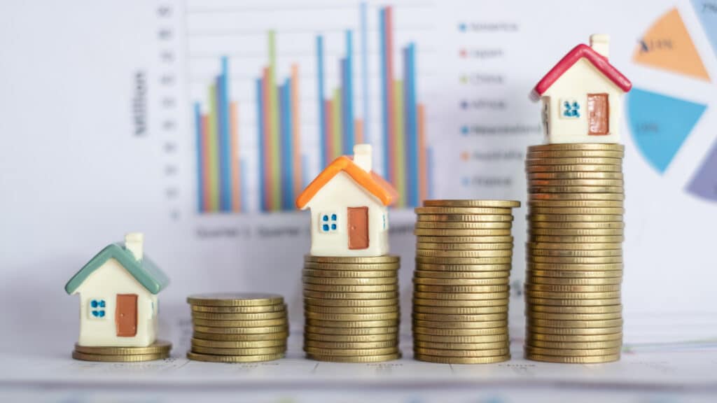 Экс-глава крупного банка предрек подорожание жилья в Казахстане из-за налоговой реформы