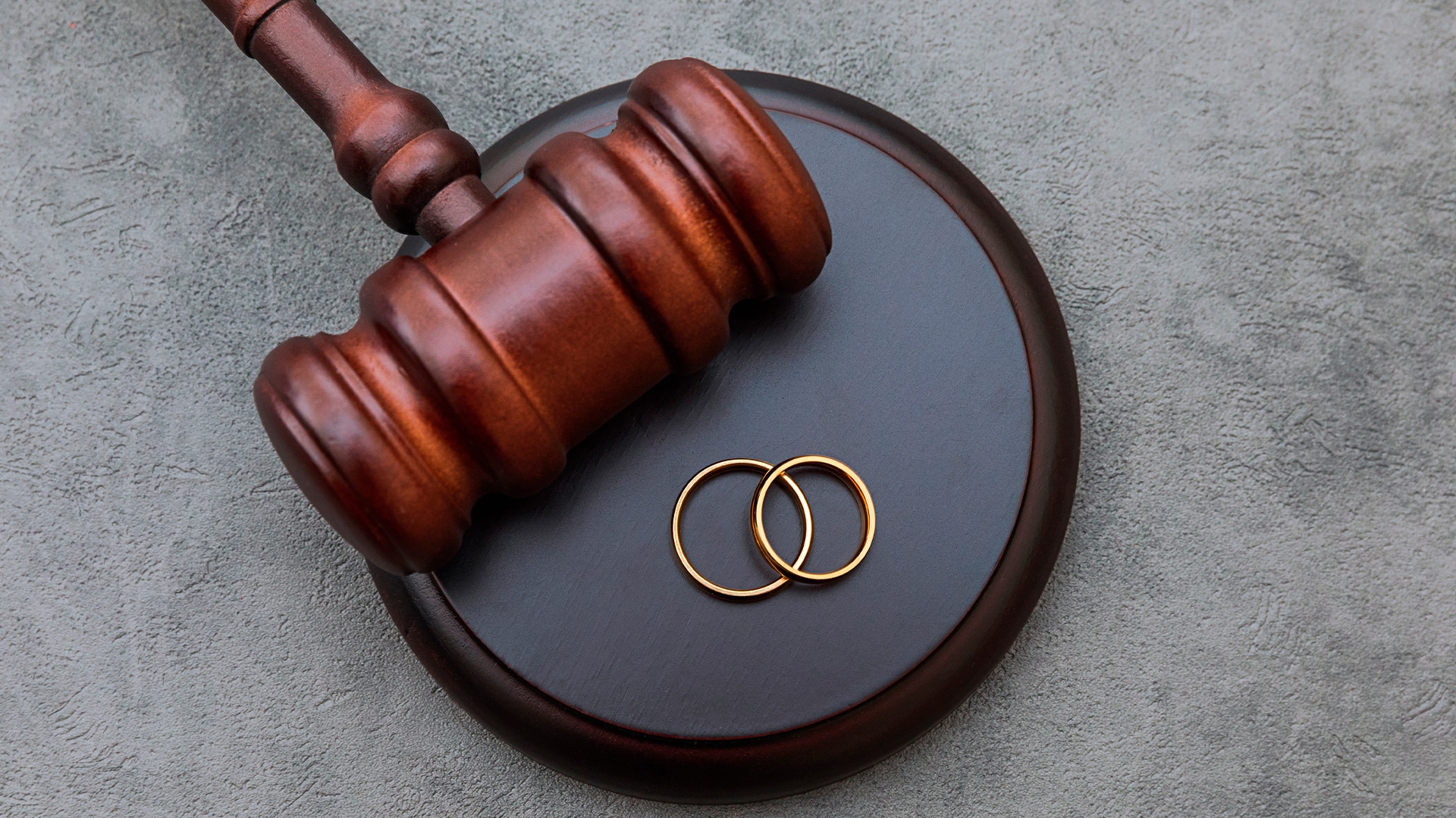 Бывшие супруги судились за свадебные подарки в Шымкенте