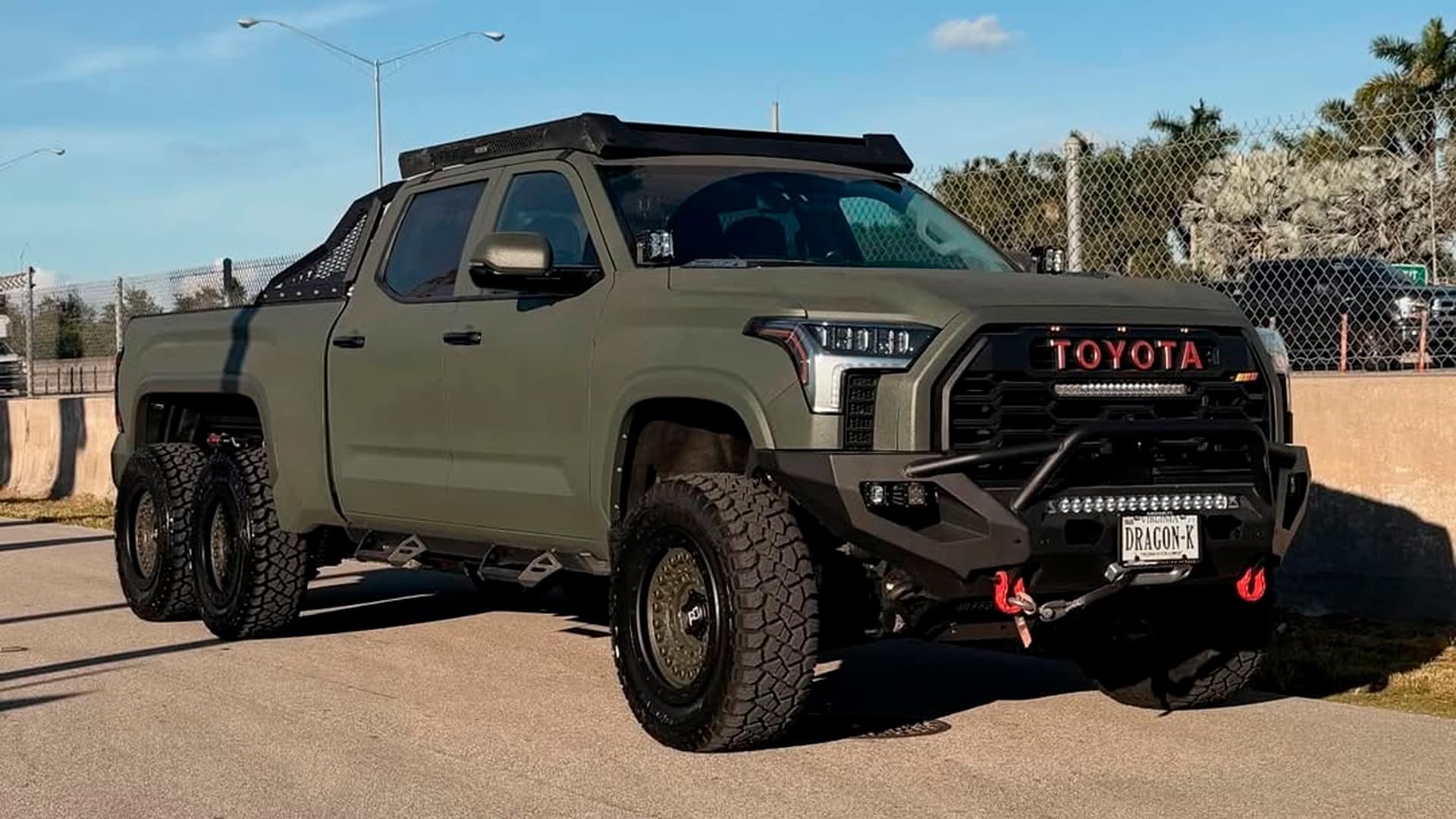 Пикап Toyota Tundra 6x6, пикап тойота тундра 6х6 
