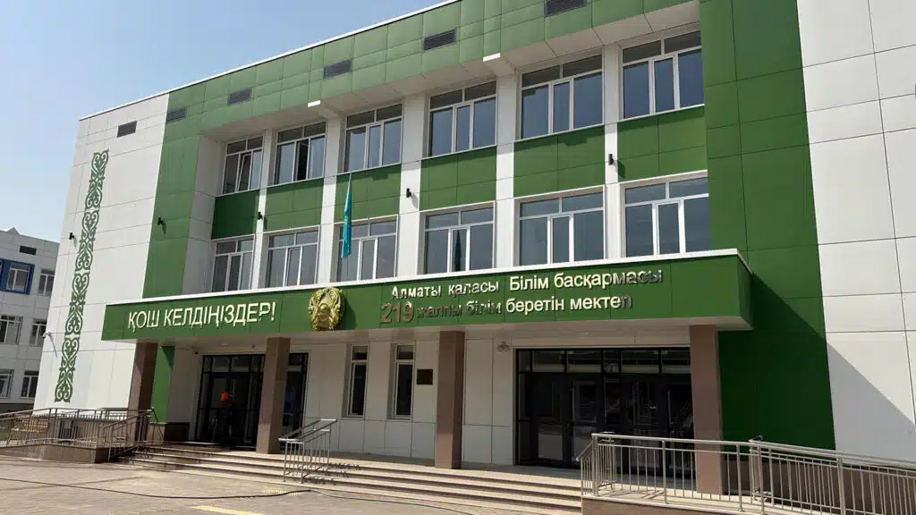 Строительная компания двух казахстанок получила сотни миллионов тенге прибыли/gov.kz, бильд-редактор: Адэлина Мамедова