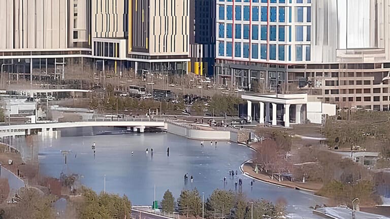 People in Astana walk on thin ice all over again