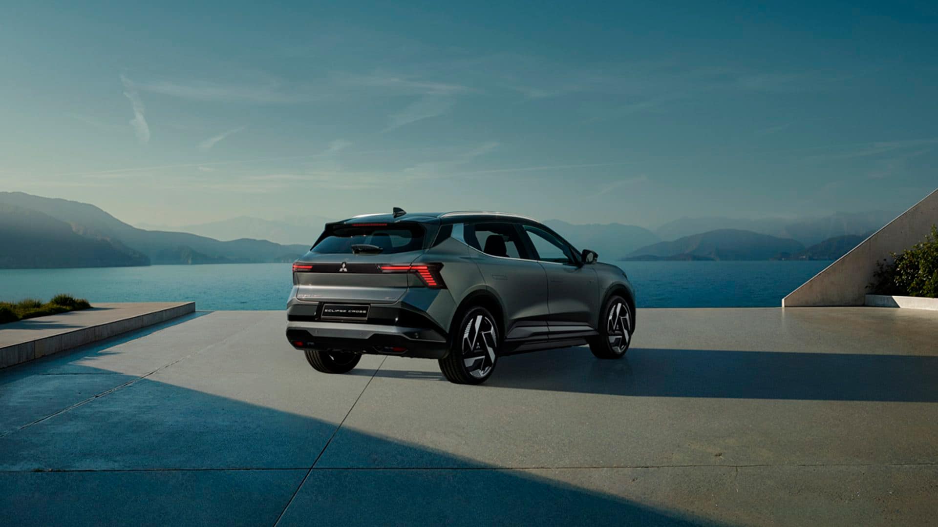 новый Mitsubishi Eclipse Cross EV, электромобиль митсубиси эклипс 