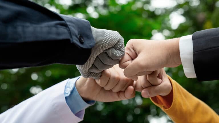 Business activity falls for the first time in ten months in Kazakhstan