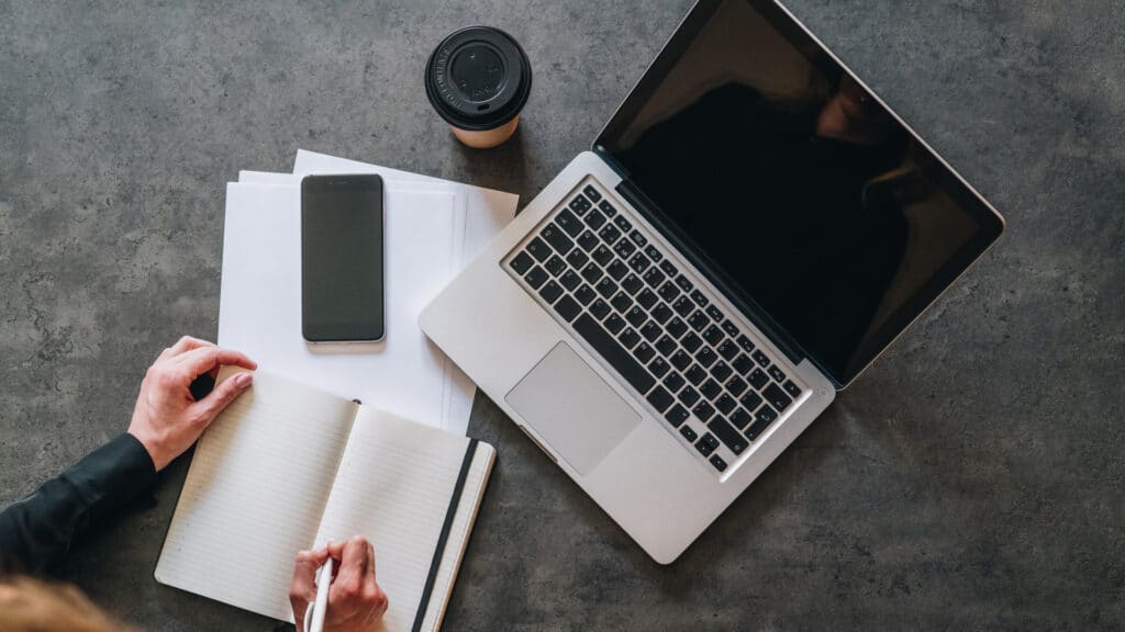 Apple выпустит бюджетный ноутбук для студентов и офисных работников