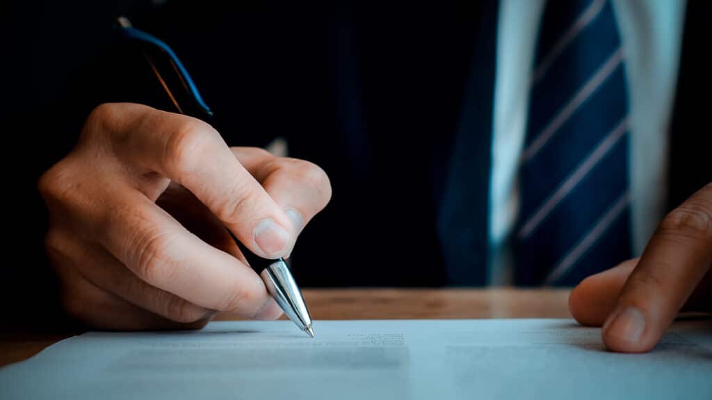 ГПХ больше нельзя будет использовать вместо трудовых договоров – парламент рассмотрит поправки в Трудовой кодекс