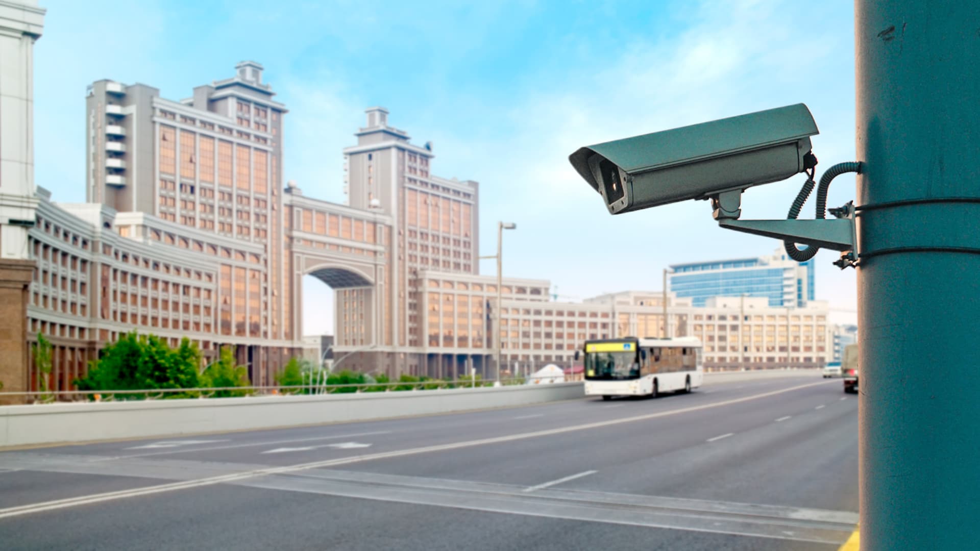 дорожные камеры в Казахстане, штраф за превышение скорости, комплексы фиксации нарушений в Канаде