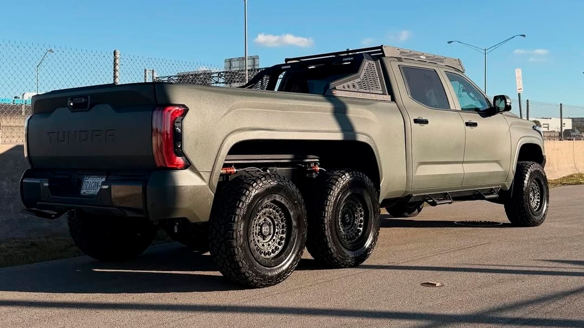 Пикап Toyota Tundra 6x6, пикап тойота тундра 6х6 