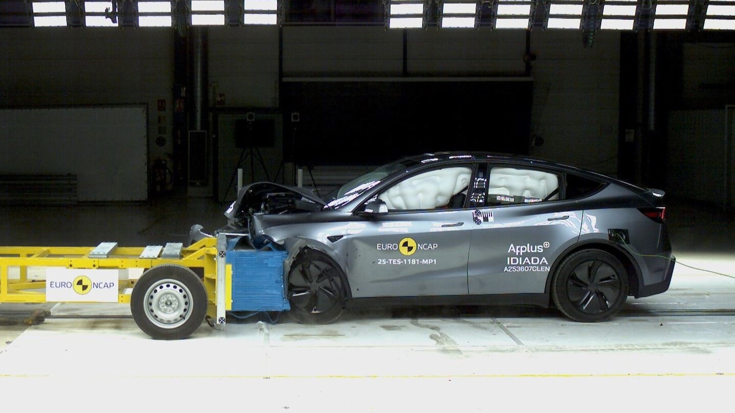 Краш тест Tesla Model Y, безопасность тесла модель у, самые безопасные автомобили, безопасные машины, рейтинг безопасности автомобилей