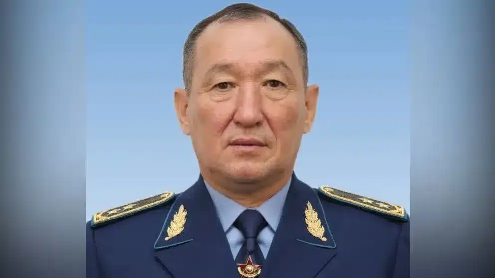 Министр әскерді қоғамнан бөліп қарастырмауға шақырды / фото: gov.kz