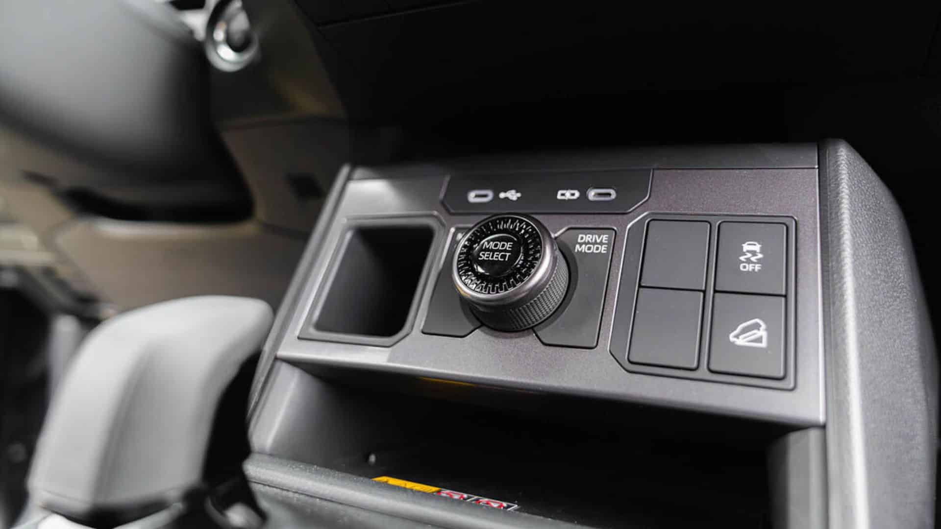 toyota hilux, toyota hilux 2028, toyota hilux купить