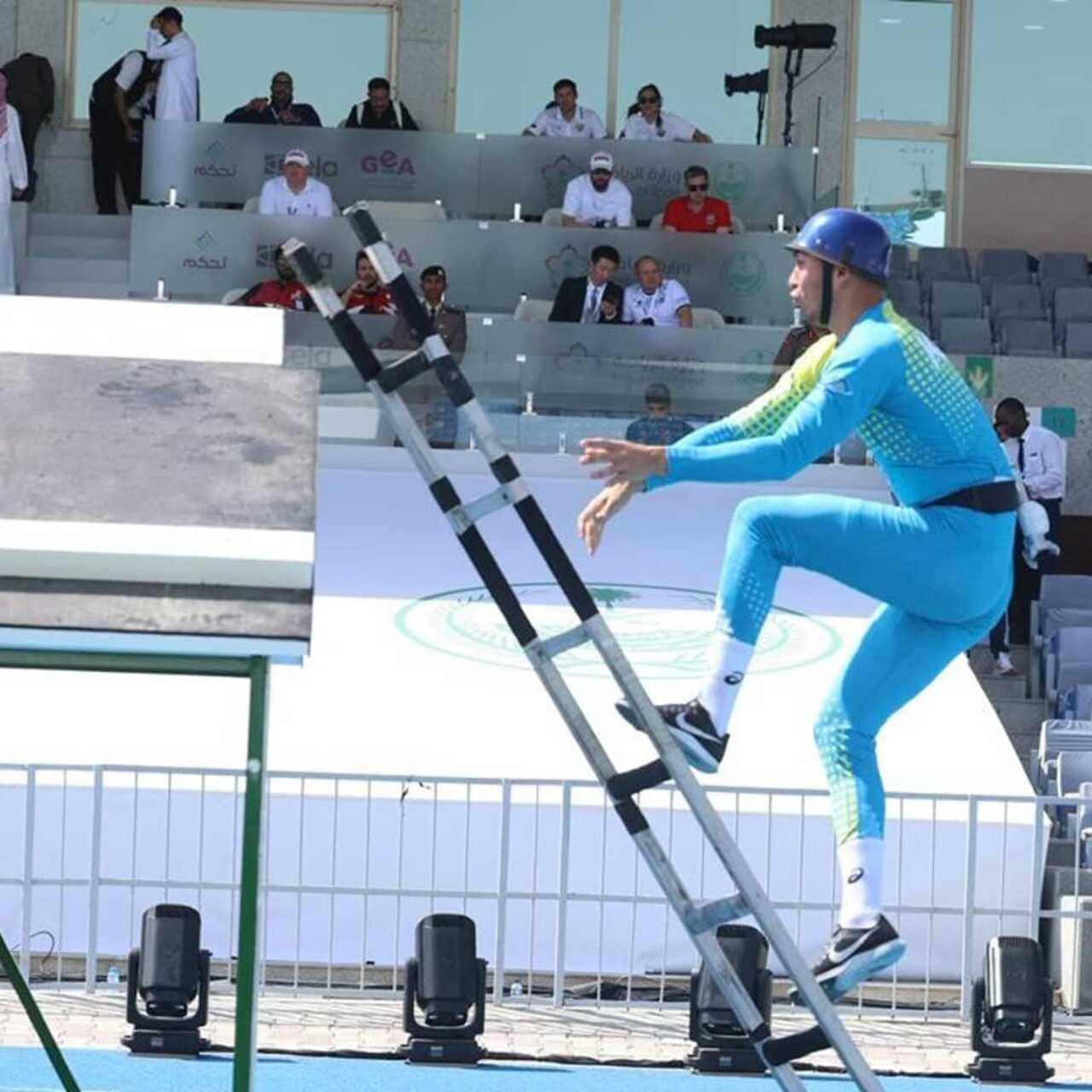 Мен сені оргазмда жақсы көремін Тор колготкидегі кисканың фотосы, ит стилі