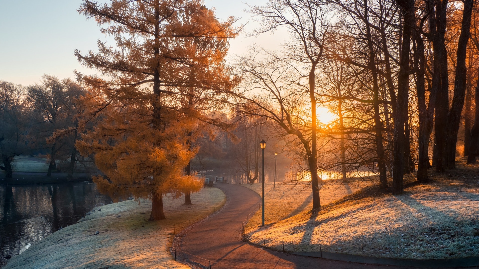 Қараша күз салқын ауа райы